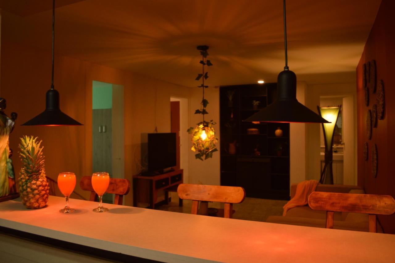 Africa House-Casa Hotel Laureles-La70 Medellín Buitenkant foto