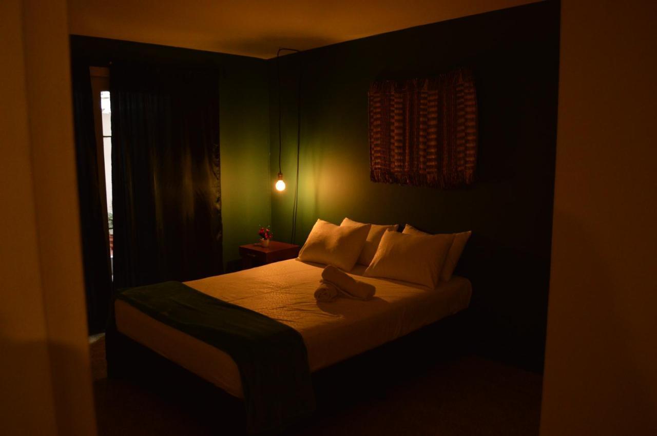 Africa House-Casa Hotel Laureles-La70 Medellín Buitenkant foto